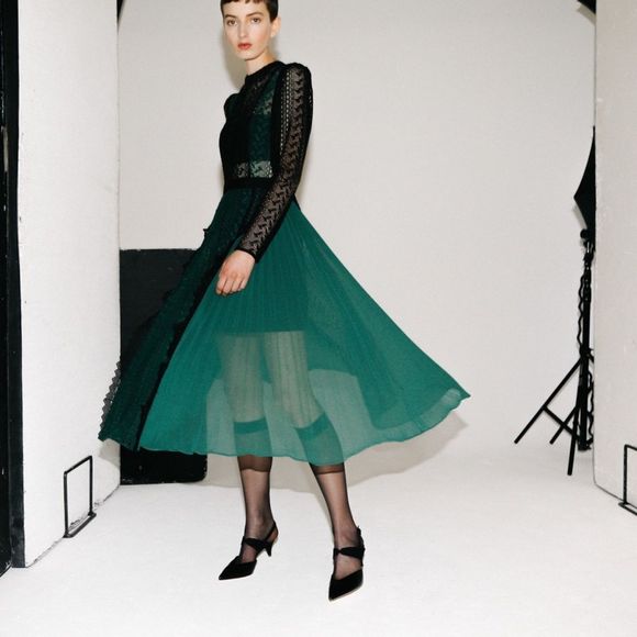 self portrait green and black dress Self-Portrait Green High Neck Column In Dark & Black Cocktail Dress US4/UK8